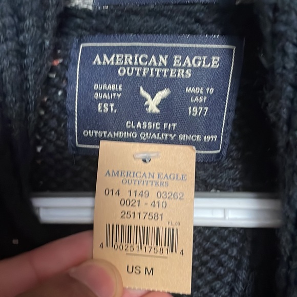 American Eagle Cardigan - Picture 2 of 3